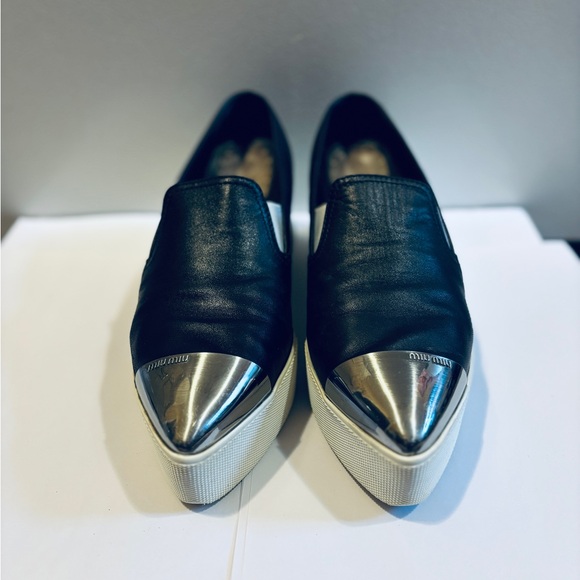 Miu Miu Black and Silver Platform Sneakers - Picture 2 of 7